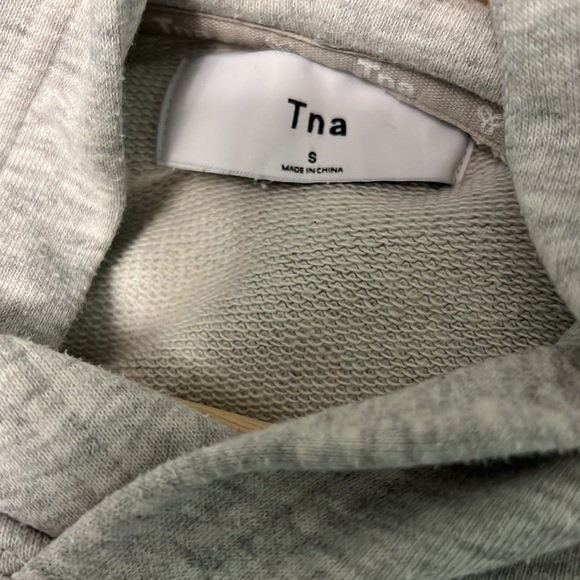 TNA hoodie - Picture 2 of 4